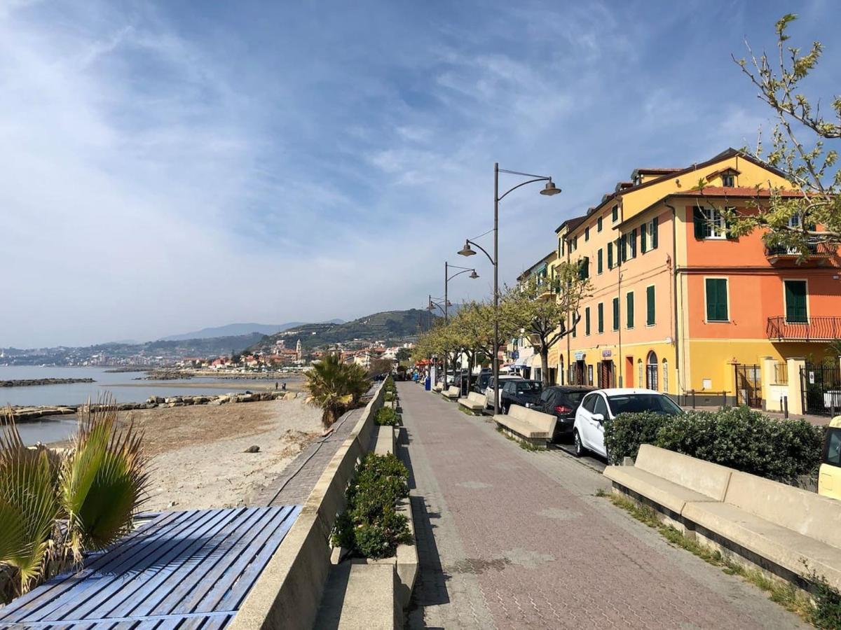 Casa Nana Lejlighed Santo Stefano al Mare Eksteriør billede