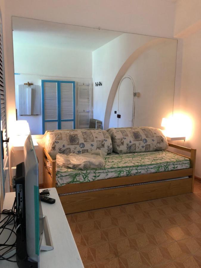 Casa Nana Lejlighed Santo Stefano al Mare Eksteriør billede